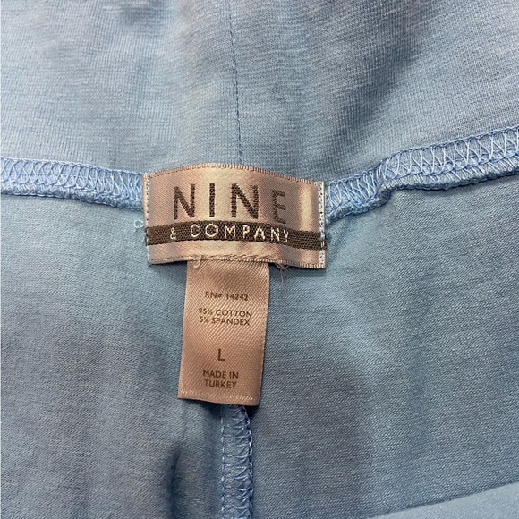 Basic Sweatpants - Picture 3 of 4